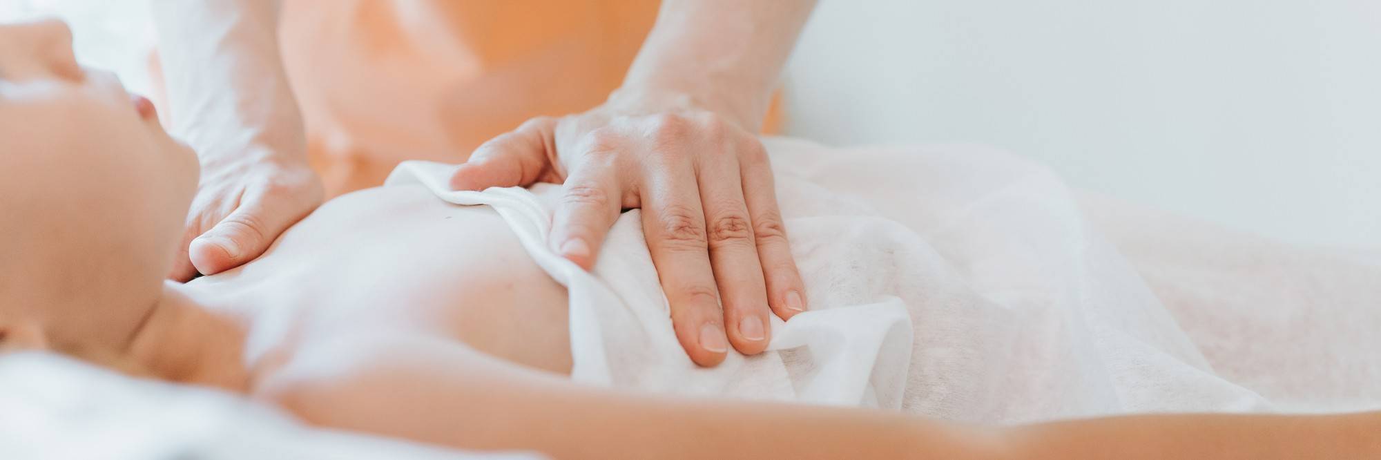 Terapia cranio sacralna na czym polega i jak wpływa na ciało?